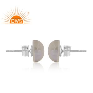 ต่างหูเม็ดเดี่ยวสีเงินสเตอร์ลิงประดับมุกแบบประณีตผลิตตามสั่ง - Product Image 4