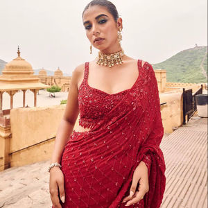 Sari rouge tendance style sexy Bollywood, brodé de sequins, pour soirée et cadeau de Saint-Valentin pour femme, écologique - Product Image 1