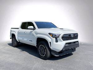 Toyota Tacoma 4WD TRD Sport 2024 Usada en Buen Estado - Product Image 2