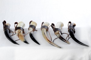 Soporte de cuero de cuerno para beber de búfalo acabado a mano de alta calidad Bar de lujo Hotel Drinkware estilo artesanal Animal náutico - Product Image 2