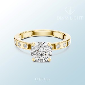 แหวนเพชรเม็ดเดี่ยวทองคำขาวสั่งทำพิเศษ ประดับเพชรทรงกลม VS+ พร้อมใบรับรอง IGI เหมาะสำหรับเป็นของขวัญหมั้นและงานแต่งงาน - Product Image 4