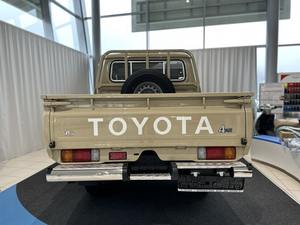 LandCruiser HardTop LX79 RWD Doble Cabina Pickup 2024 Diésel Turbo Cuero Oscuro ACC - Product Image 2