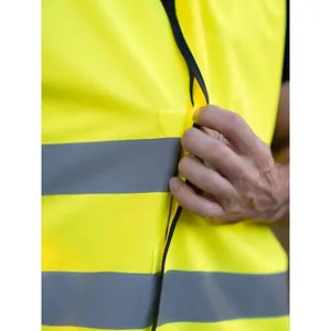 Gilet de sécurité et de confort personnalisable avec autocollants et lumières réfléchissants pour le merchandising Soltau - Product Image 3