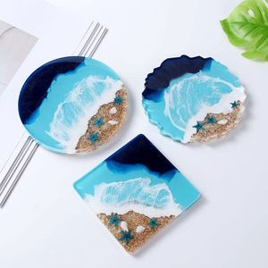 Posavasos de resina inspirados en el océano con alfombrillas epoxi hechas a mano con acabado brillante, ideales para mesa de centro y regalos costeros para el hogar - Product Image 2