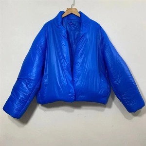 Fabricante al por mayor de Pakistán Hombres Mujeres Color sólido Espesar Abrigo de gran tamaño Parkas Abajo Chaqueta Puffer Chaqueta de invierno - Product Image 4