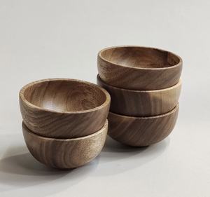 Lot de 5 bols élégants en bois d'acacia naturel fabriqués à la main Article d'ustensiles de cuisine Forme ronde Mini bols Ensemble Soupe Fruits Bol de service - Product Image 1