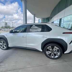 Pre-owned Clean 2025 Subar-u Solterr-a Limited Sport Utility 4D - Product Image 2