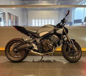 Moto sportive naked à quatre cylindres en ligne CB650R 2024, toute neuve, 6 vitesses, haute performance, moto de rue - Product Image 2