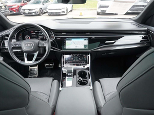 Audi SQ8 4.0T Turbo AWD Prestige 2023 Gris, Usado, Asientos de Cuero, Arranque Remoto, Bluetooth, ACC, Volante a la Izquierda, Techo Solar, Luces Automáticas - Product Image 5