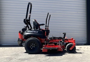 Wholesale Cheap Discount Gravely ProTurn 152 XDZ Zero Turn Lawn Mower Garden Lawn Mower <b>Gasoline</b> Powered 3-Year Warranty - Product Image 4