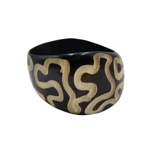 Collection de bracelets en résine romantiques contemporains élégants Bracelets à maillons de chaîne durables à haute brillance Ange Fashion Prix de gros - Product Image 3