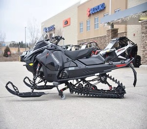 Limpio de calidad superior 2025 Ski-Doos MXZ X850 137Ice R.XT moto de nieve para la venta - Product Image 1