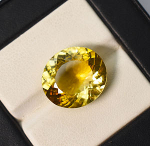 Citrine naturelle dorée taille ovale 17X15X8 mm 11,10 Cts - Product Image 5