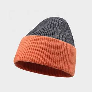 Gorro de punto de invierno con puños con diseño acanalado y borde doblado para estilo de calle al aire libre - Product Image 2