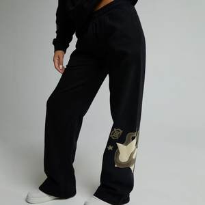 Nuevo Conjunto Deportivo de Chándal Negro con Logotipo de Pedrería Personalizado para Mujer, Transpirable, Estilo Urbano, para Actividades al Aire Libre - Product Image 3