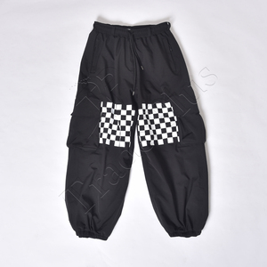 Pantalon de ski unisexe noir imperméable et coupe-vent, grande taille, avec cordon de serrage à la taille et poches cargo pour les activités hivernales en plein air - Product Image 1
