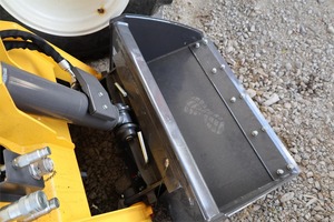 C314 Mini Minicargadora de dirección deslizante Eaton Cilindro hidráulico Motor de cargador frontal Bomba de motor Caja de cambios Componentes de núcleo PLC Tipo de oruga - Product Image 6