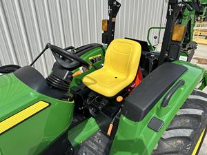 2023 para John para Deere 4052M Tractor de ruedas Componente de motor de núcleo usado Excelente Estado - Product Image 5