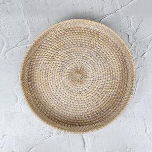 Elegante Bandeja Redonda de Conchas Marinas de Ratán para Regalo de Navidad, Decoración de Mesa Hecha a Mano para Comidas Festivas - Product Image 1