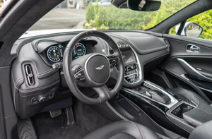 SCFVUJAW9MTV02725 2023 รถเอสยูวีหรูหรา ขับเคลื่อนสี่ล้อ เครื่องยนต์ 4.0 ลิตร ทวินเทอร์โบ V8 697 แรงม้า แรงบิด 900 นิวตันเมตร ความเร็วสูงสุด 310 กม./ชม. ไมล์น้อย อะไหล่แท้จากโรงงาน - Product Image 5