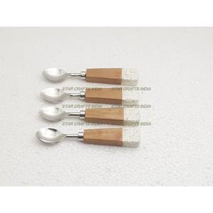 Juego de Cubiertos Creativos de Acero Inoxidable con Diseño Navideño y Mango de Mármol, Cuchillos de Acero, Opción para Cocina y Restaurante - Product Image 3