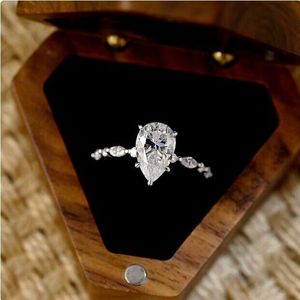 แหวนเงิน925รูปหยดน้ำตาสำหรับผู้หญิงสายรัดเพชรโมอิสซาไนต์รูปลูกแพร์และเพชรโมอิสซาไนต์สำหรับงานแต่งงาน - Product Image 1