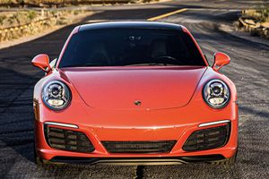 Excellent état, Porsche 911 Carrera 4S Coupé 2017 d'occasion, 30 000 miles - Product Image 4