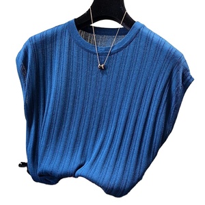 Logo personnalisé Oem, chemisier simple à manches larges et courtes, t-shirt de marque coréenne pour femmes, haut de style Haus Industries - Product Image 1