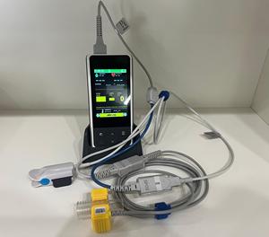 <span class=keywords><strong>Monitor</strong></span> paziente portatile ricaricabile per clinica veterinaria e ospedale utilizza un nuovo aggiornamento con segni vitali SPO2 NIBP TEMP - Product Image 4