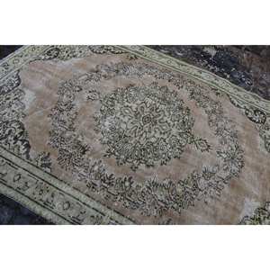 Alfombra turca Vintage de 5,7x8,7 pies, Beige retales de lana verde, respaldo de látex para sala de estar, pasillo, dormitorio de adolescentes, rectángulo a rayas - Product Image 5