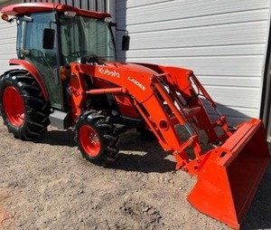 Tractor de Ruedas MX6000HSTC 2020 - Tracción en las 4 Ruedas, Transmisión por Engranajes, Motor de 60.3 HP, Bomba y Cojinete, Potencia, Comodidad y Versatilidad - Product Image 1