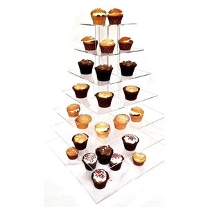 Des couches de gâteaux élégantes de forme carrée présentent plusieurs niveaux pour présenter des gâteaux magnifiquement décorés lors d'événements - Product Image 2