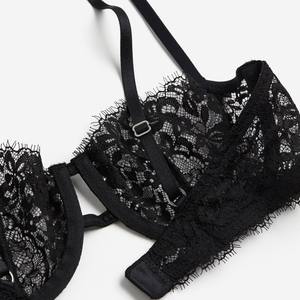 Top Deportivo de Algodón 100% de Alta Calidad, Sin Costuras, Talla Grande, con Espalda Cruzada y Logotipo - Product Image 5