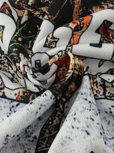 เสื้อยืดสกรีนลายตาข่ายลายพรางสีน้ำตาลป่า88เสื้อกีฬาสำหรับผู้ชายเสื้อยืดฮิปฮอปสตรีทแวร์พิมพ์ลายกราฟิก - Product Image 3