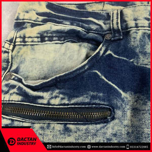 กางเกงขาสั้นผู้ชายลายกรดไฮสตรีทสวมใส่สบาย - Product Image 5