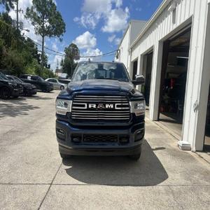 2021สะอาดดั้งเดิมแรม2500 Laramie - Product Image 1