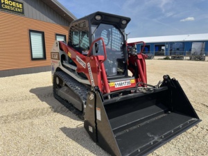 Used Quality Skid Steer TAKEUCHI TL8R2 Skid Steer Loader Ready To Ship <b>World</b> Wide Delivery Skid Steer Loader <b>For</b> <b>Sale</b> - Product Image 4
