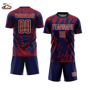 Ensemble d'uniformes de football avec logo personnalisé pour hommes Vente en gros d'uniformes de football en polyester fabriqués au Pakistan - Product Image 1