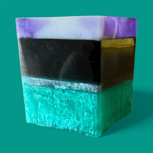 Porte-stylo en bois et résine fait à la main, finition lisse, design moderne, organisateur de bureau durable pour la décoration des fournitures de bureau à domicile - Product Image 1