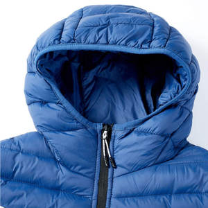 Chaleco con capucha de moda para hombre con color de contraste para invierno Servicio OEM Precio de técnica lavada MOQ bajo - Product Image 4