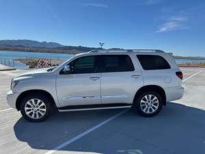 Toyota Sequoia Platinum 4x4 2018 (DISPONIBLE CON VOLANTE A LA IZQUIERDA Y A LA DERECHA) - Product Image 2