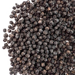 Pimienta negra fresca de primera calidad Pimienta negra cosechada natural a granel empacada para mezclas de especias y comercio internacional - Product Image 2