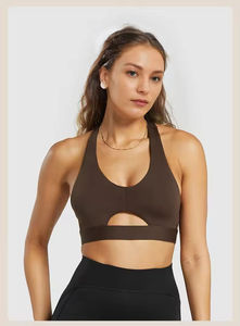 Soutien-gorge de sport à la mode pour femmes, design côtelé élégant, parfait pour la gym ou la superposition décontractée - Product Image 5