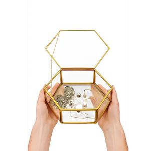 Boîte à bijoux en verre de couleur or offrant une expérience de présentation élevée pour les salles d'exposition de boutique et les intérieurs de luxe - Product Image 6