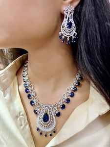 ชุดสร้อยคอประดับเพชรรูปดาวแบบอเมริกันพร้อมต่างหูสีเงินขัดเงาเหมาะสำหรับช่วงเทศกาลชุดปาร์ตี้คุณภาพพรีเมียม - Product Image 4