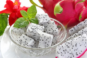 Dragon Fruit Congelé – Pitaya Rouge et Blanc IQF du Vietnam / Fruit Tropical Congelé de Qualité Supérieure - Product Image 2