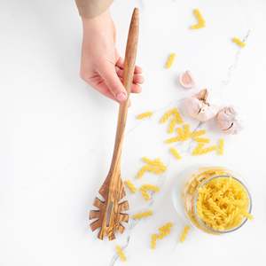ส้อมพาสต้าไม้มะกอกทนทานและเป็นมิตรกับสิ่งแวดล้อมสำหรับเสิร์ฟและคน - Product Image 4