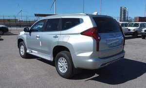 MITSUBISHI PAJERO MONTERO Sport GLX 2.5L Turbo Diesel d'occasion en excellent état - Product Image 6