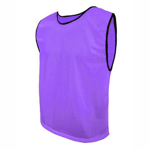 Maillots d'entraînement personnalisables avec logo d'équipe et numéros imprimés, en tissu durable et respirant pour l'entraînement de football - Product Image 5