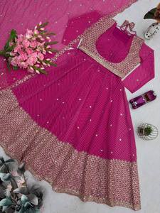 Robe Anarkali de créateur tendance avec koti, en faux georgette, broderie et travail de sequins, vêtements indiens et pakistanais - Product Image 6